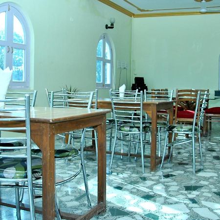 Paradise Luxury Home Stay Khadzsuráhó Kültér fotó