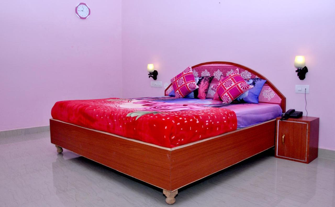 Paradise Luxury Home Stay Khadzsuráhó Kültér fotó